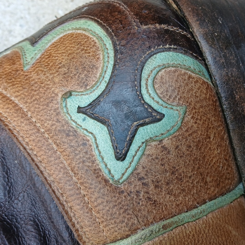 Old Gringo Two-Tone Brown Floral Embroidered Heeled Cowboy Boots - Picture 14 of 16